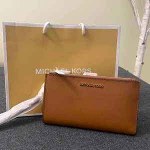 Michael Kors double zip wallet